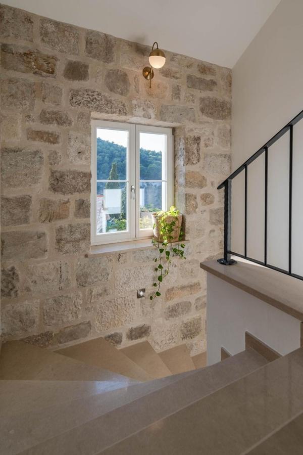 New Villa Ani! Traditional And Luxurious 4-Bedroom Villa With Heated Pool And Sea Views Postira Eksteriør billede
